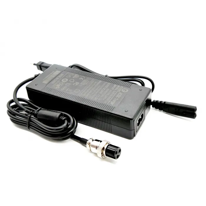 Charger for electric scooter 1.5A 54.6V | 7way