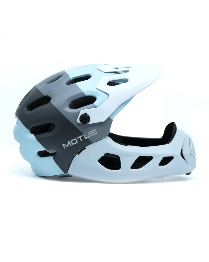 MOTUS Full Face Helmet Size M/L CB-49